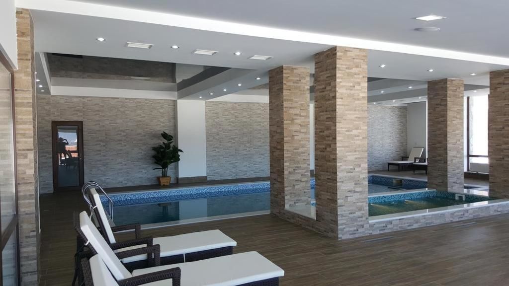 Гостевой дом Villa (second floor) in CRYSTAL Бакуриани-8